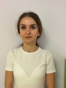 Яна Асеникова